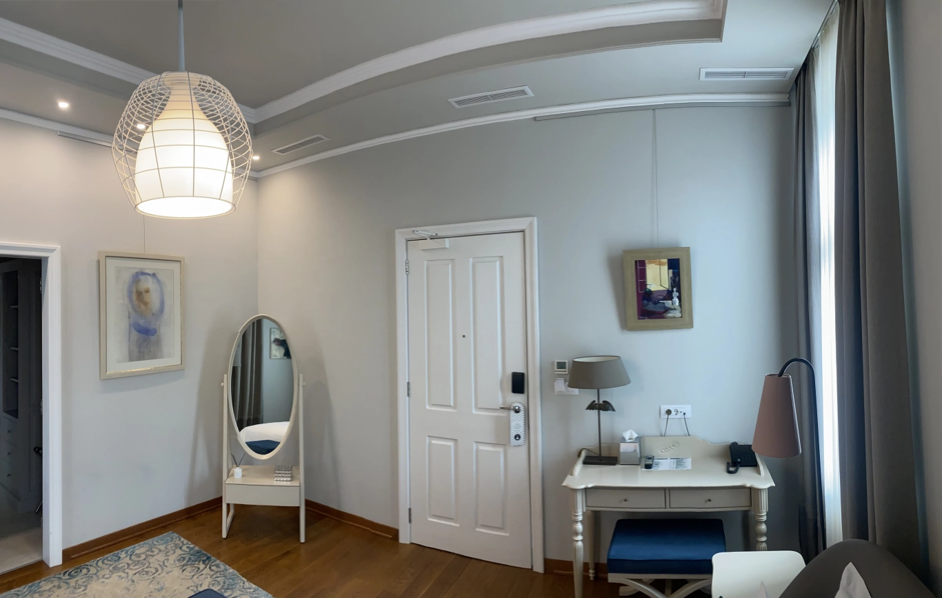 Студио Делукс с изглед към града