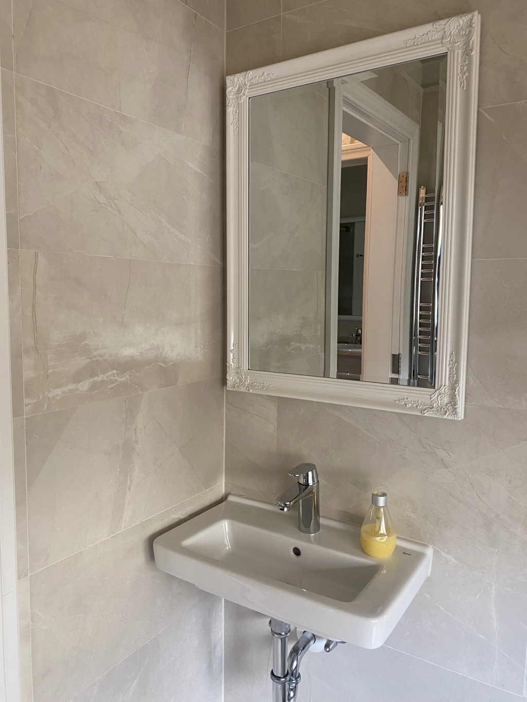 Студио Делукс с изглед към града