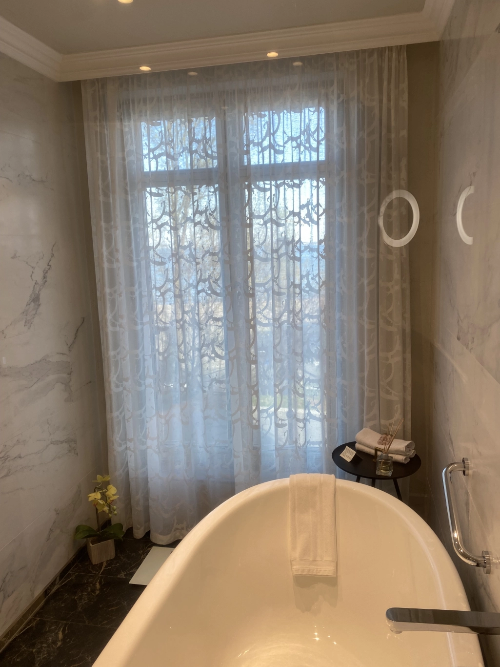 Стая "Гранд делукс" с изглед море, балкон и вана