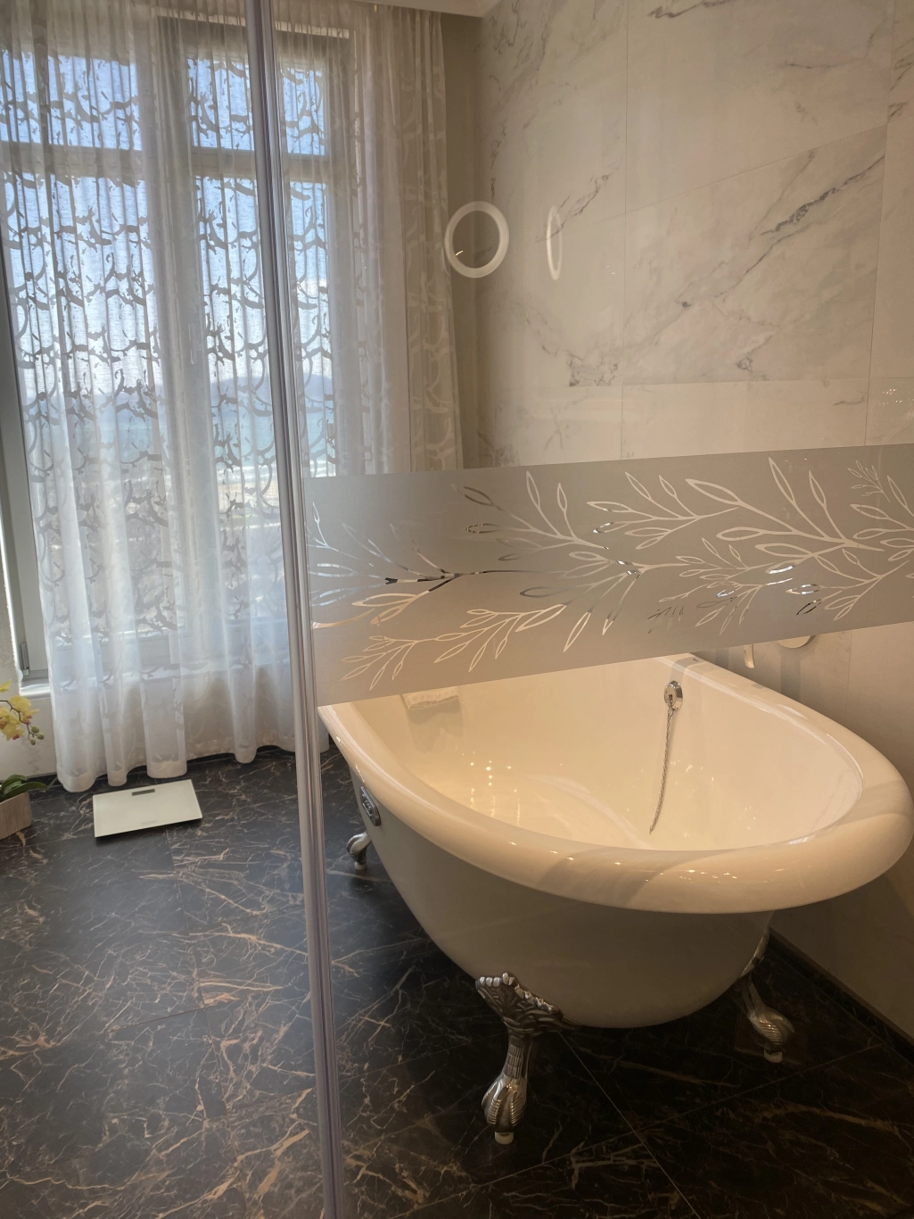 Стая "Гранд делукс" с изглед море, балкон и вана