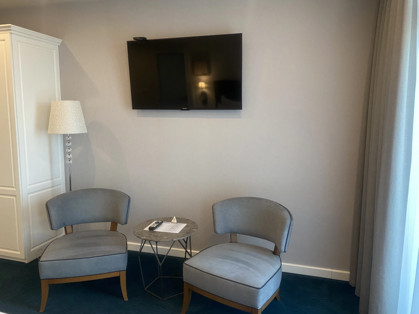 Стая "Гранд делукс" с изглед море, балкон и вана