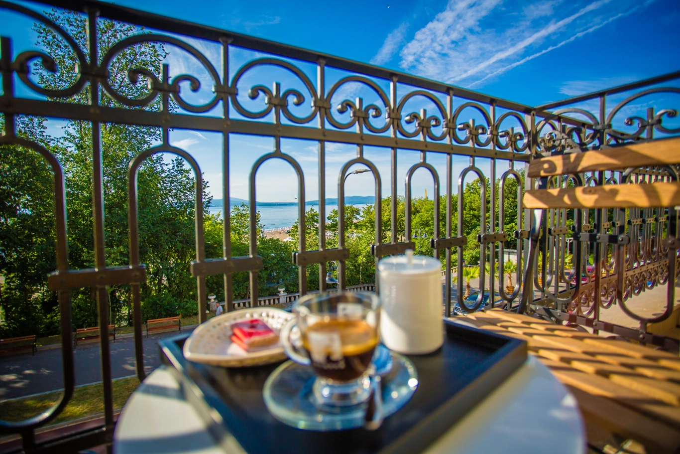 Студио Гранд Делукс с изглед към морето и балкон