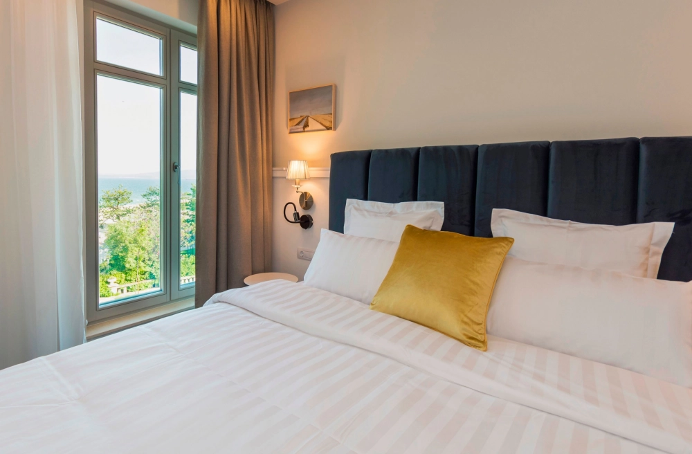 Deluxe room with sea view and balcony