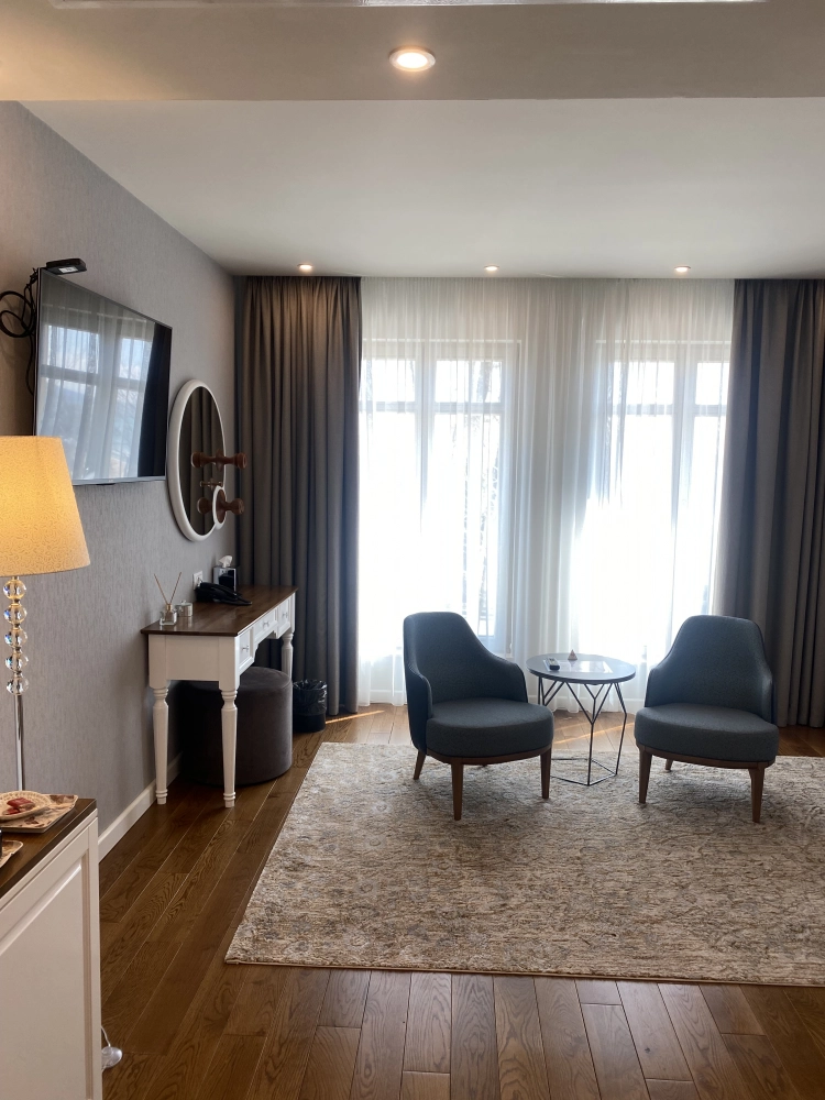 Deluxe room with sea view and balcony